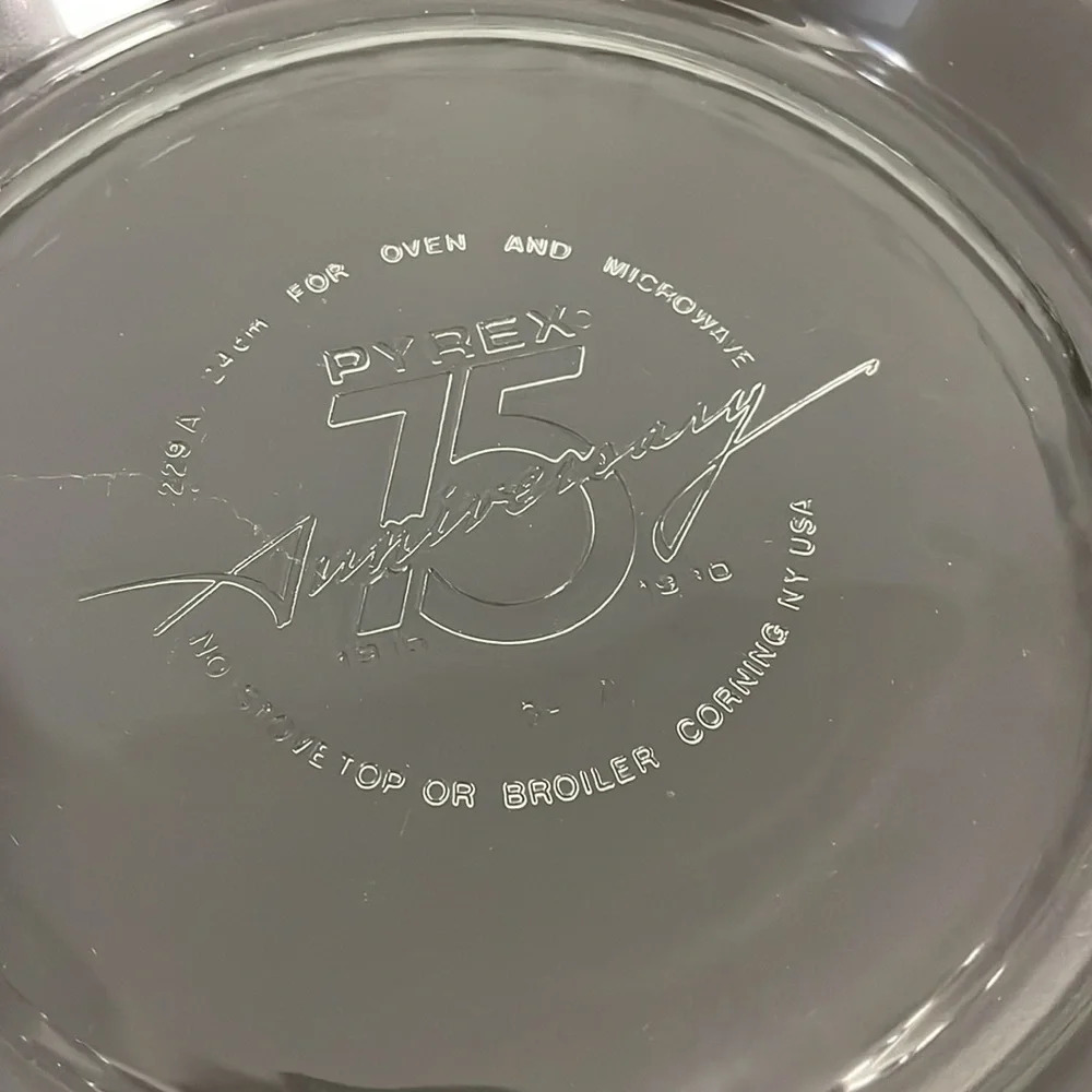 Pyrex Vintage Pie Plate Dish 75th Anniversary Commemorative Clear Glass ‎ Baking - Picture 4 of 8